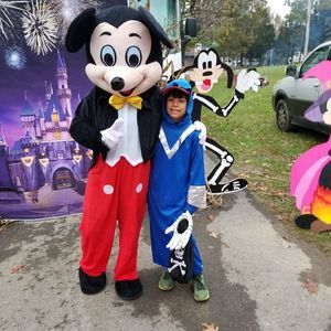 Meet your Posher, Crystal